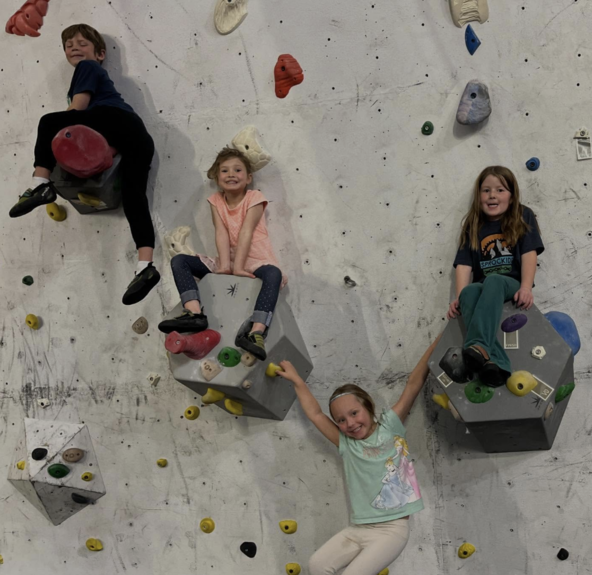Mini Monkeys (5-7)