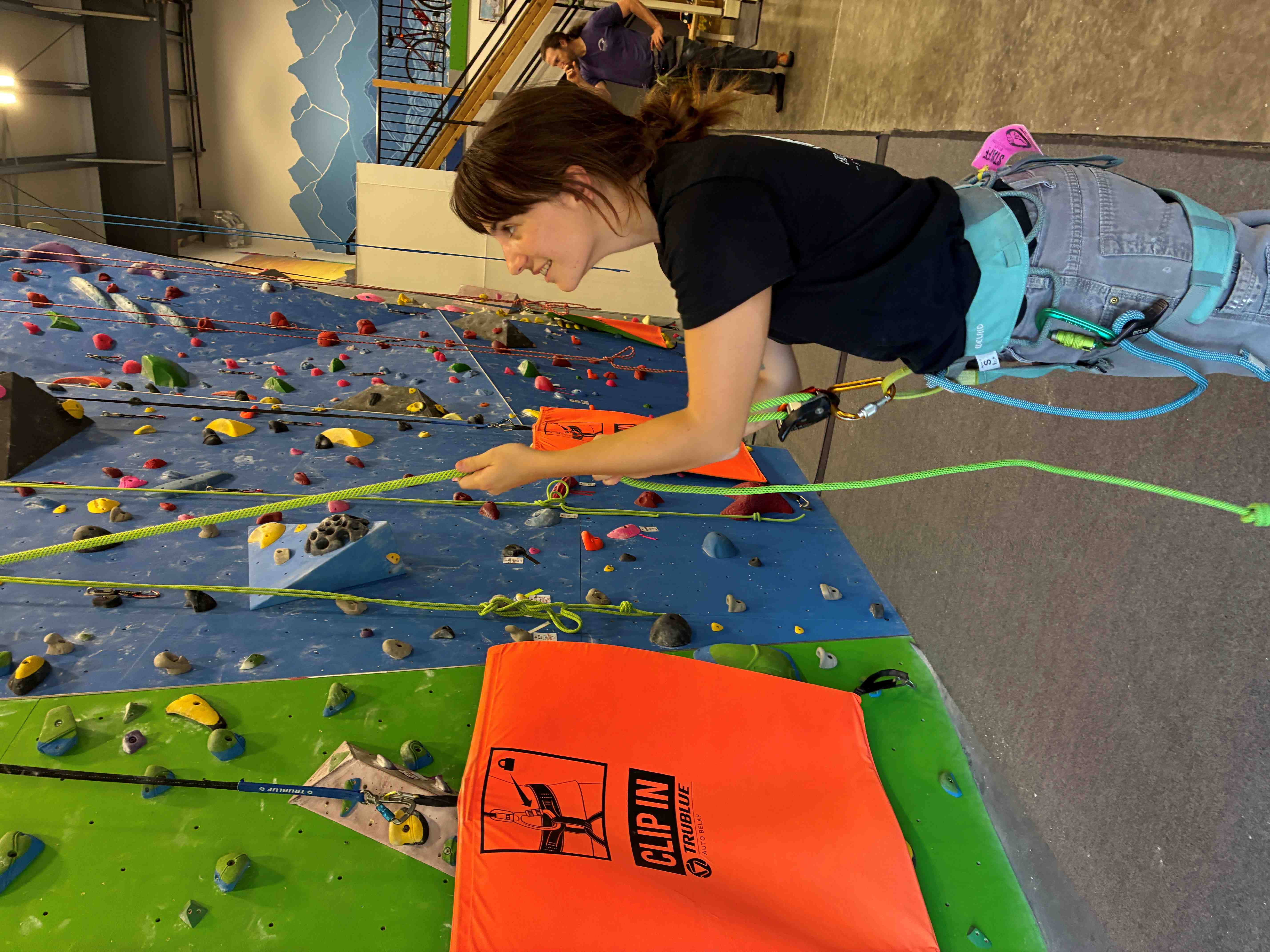 1 Hour Private Lesson - Staff Belay