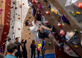 Intro to Bouldering